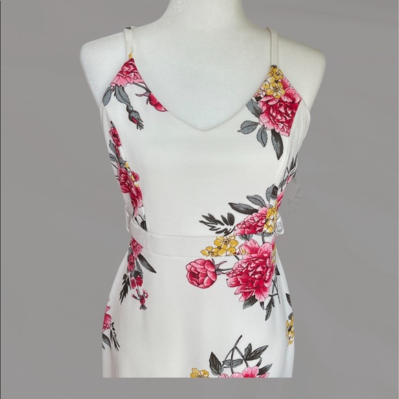 White Floral Cami Lace Backless Bodycon Midi Dress - Picture 2 of 11